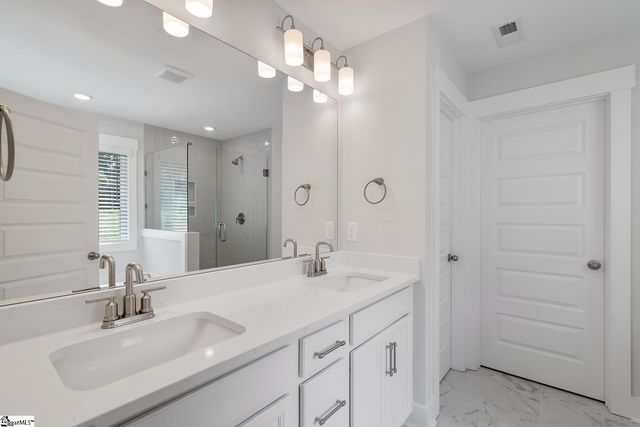 241 Creekside Circle, Williamston, SC 29697