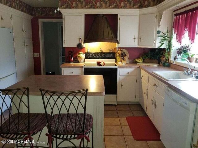 1766 New Hampshire Avenue, Toms River, NJ 08755