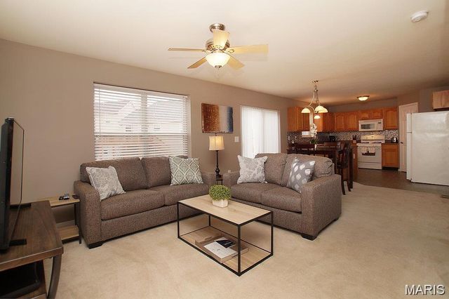 210 Stone Run Boulevard, Wentzville, MO 63385