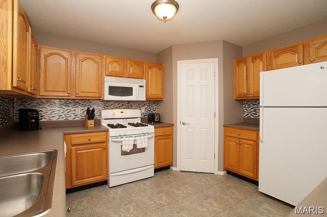 210 Stone Run Boulevard, Wentzville, MO 63385