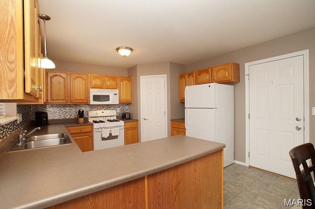 210 Stone Run Boulevard, Wentzville, MO 63385