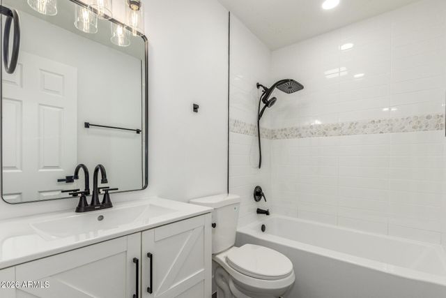 3418 W EL CAMINITO Drive, Phoenix, AZ 85051