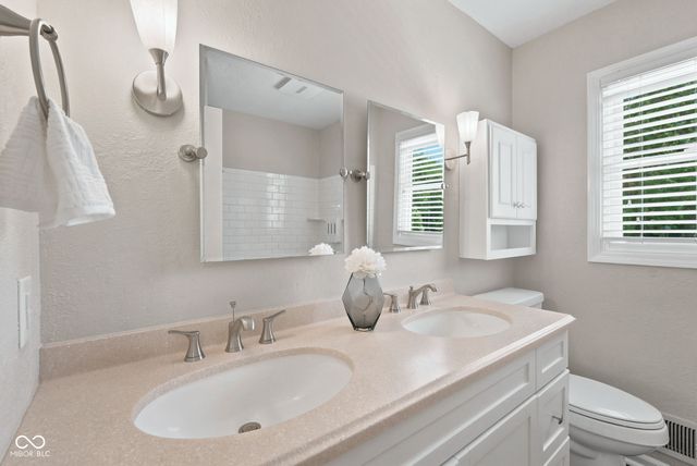 12315 Brookshire Parkway, Carmel, IN 46033