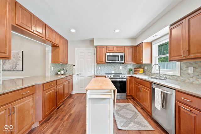 12315 Brookshire Parkway, Carmel, IN 46033