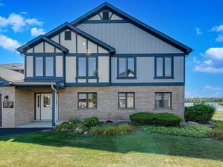 2705 Harbor Drive 2705, Joliet, IL 60431