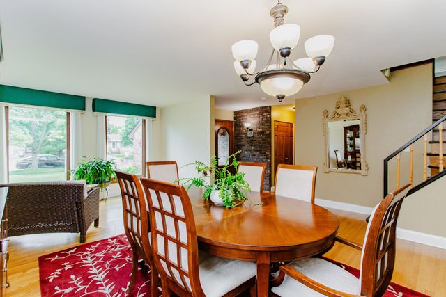 7022 Birchwood Avenue, Niles, IL 60714