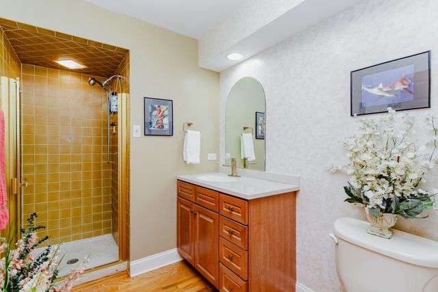 7022 Birchwood Avenue, Niles, IL 60714