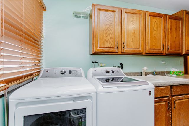 7022 Birchwood Avenue, Niles, IL 60714