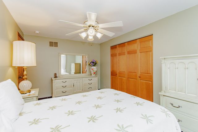 7022 Birchwood Avenue, Niles, IL 60714