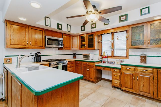 7022 Birchwood Avenue, Niles, IL 60714