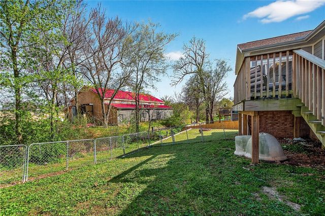 952 Glass Street, Cave Springs, AR 72718