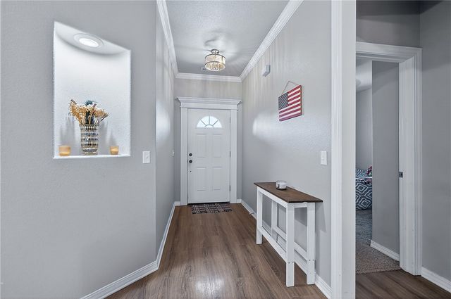 952 Glass Street, Cave Springs, AR 72718