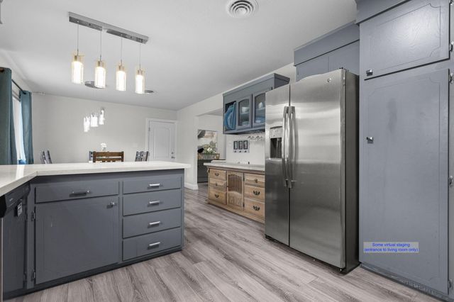 2850 Oakview Drive, Redding, CA 96002