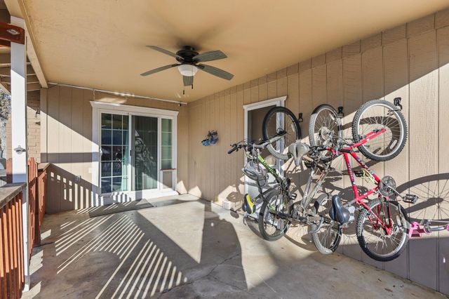 2850 Oakview Drive, Redding, CA 96002