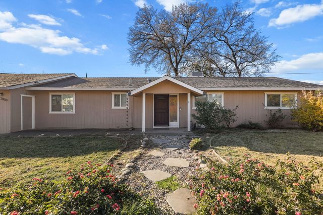 2850 Oakview Drive, Redding, CA 96002
