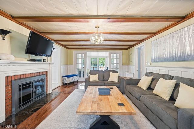 32 Telemark Rd, Rockaway Twp., NJ 07866