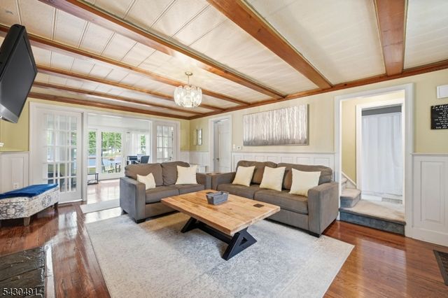 32 Telemark Rd, Rockaway Twp., NJ 07866
