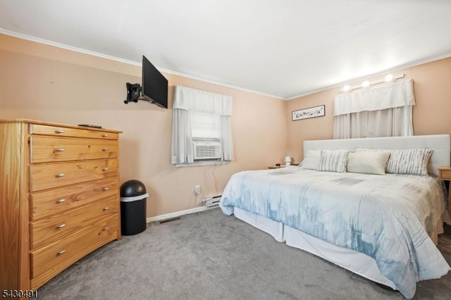 32 Telemark Rd, Rockaway Twp., NJ 07866