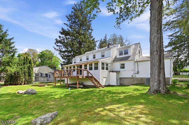 32 Telemark Rd, Rockaway Twp., NJ 07866