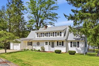 32 Telemark Rd, Rockaway Twp., NJ 07866