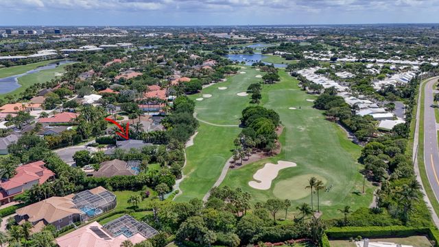 2725 Seneca Circle, West Palm Beach, FL 33409