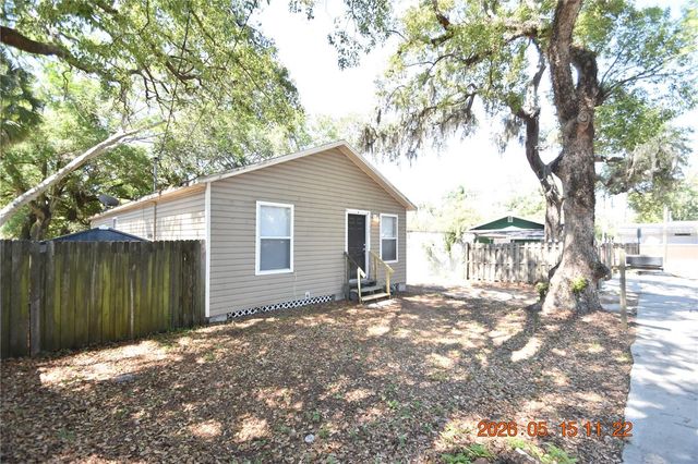 1501 E PALIFOX STREET, Tampa, FL 33610