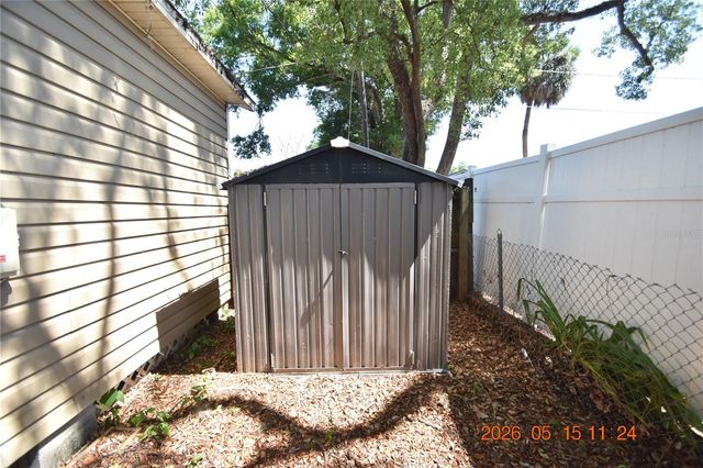 1501 E PALIFOX STREET, Tampa, FL 33610