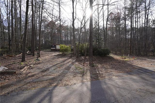 102 Pinetree Lane, Auburn, GA 30011
