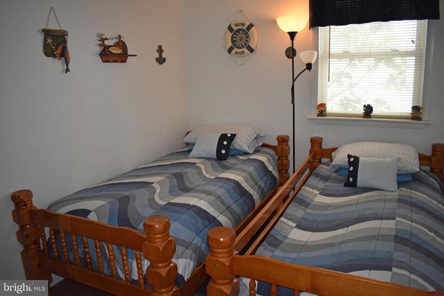 113 E BOAT DR, Tuckerton, NJ 08087
