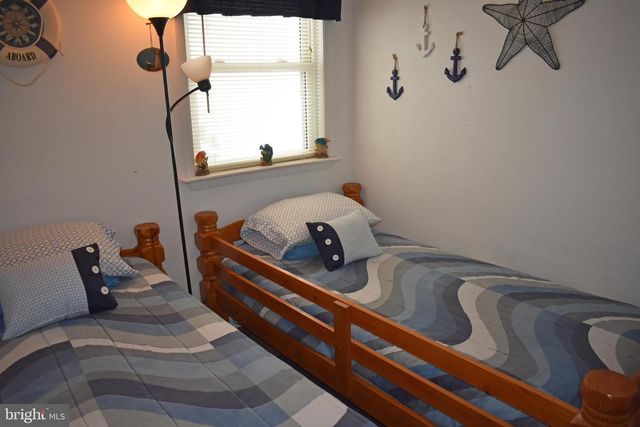 113 E BOAT DR, Tuckerton, NJ 08087