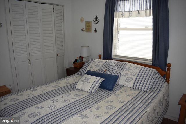 113 E BOAT DR, Tuckerton, NJ 08087