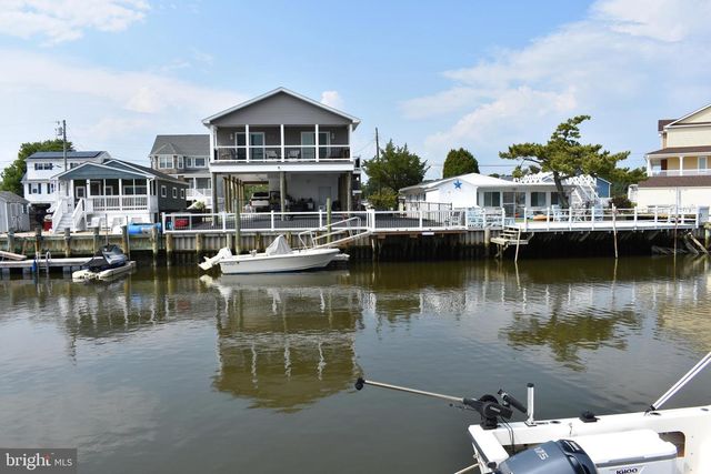 113 E BOAT DR, Tuckerton, NJ 08087