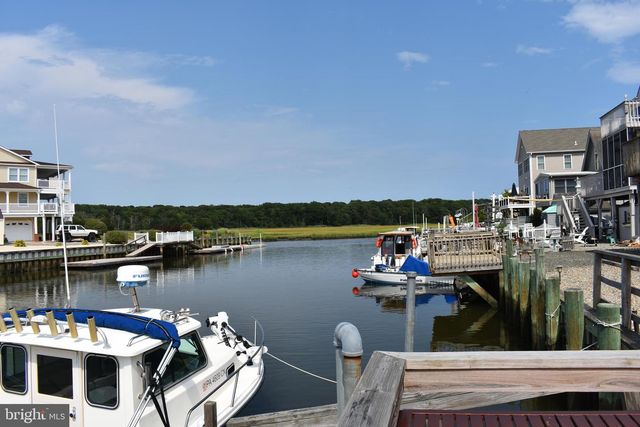 113 E BOAT DR, Tuckerton, NJ 08087