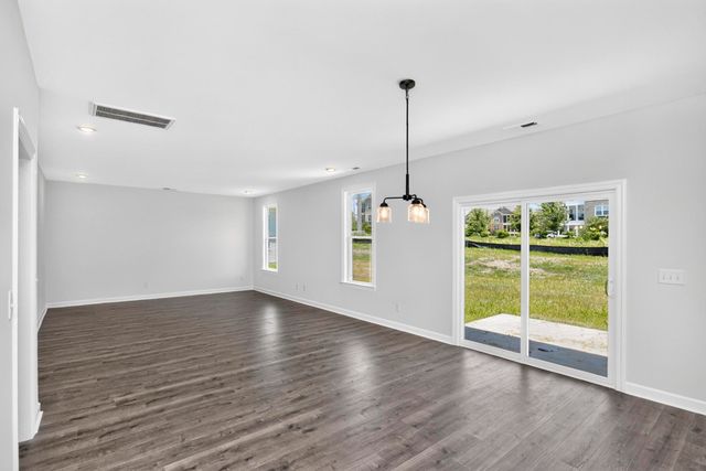 5023 Salient Dr, Spring Hill, TN 37174