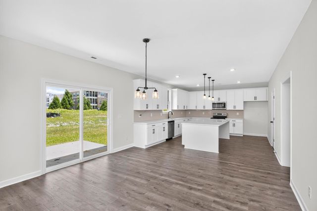 5023 Salient Dr, Spring Hill, TN 37174