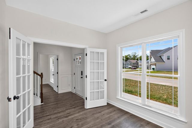 5023 Salient Dr, Spring Hill, TN 37174