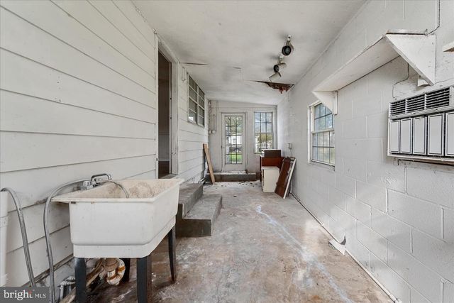 111 S MCDONALD ST, Ranson, WV 25438