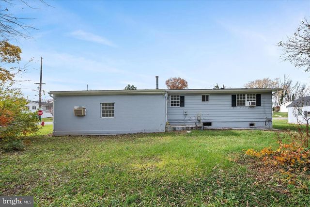 111 S MCDONALD ST, Ranson, WV 25438
