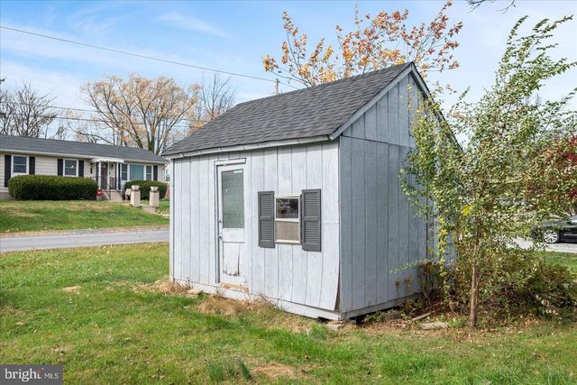 111 S MCDONALD ST, Ranson, WV 25438