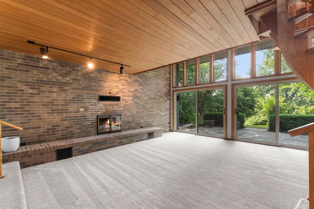 16101 Hilltop Road, Eden Prairie, MN 55347