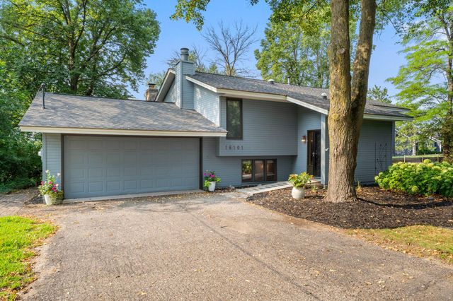 16101 Hilltop Road, Eden Prairie, MN 55347