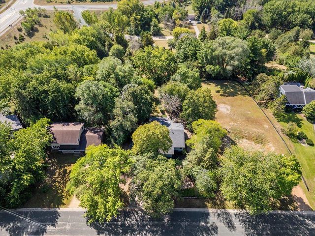 16101 Hilltop Road, Eden Prairie, MN 55347