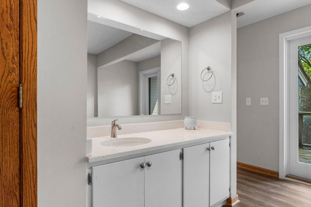 16101 Hilltop Road, Eden Prairie, MN 55347