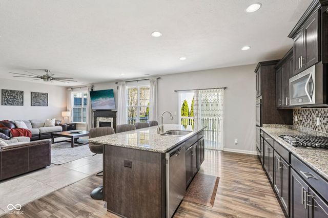 5788 Pebblebrooke Road, Whitestown, IN 46075