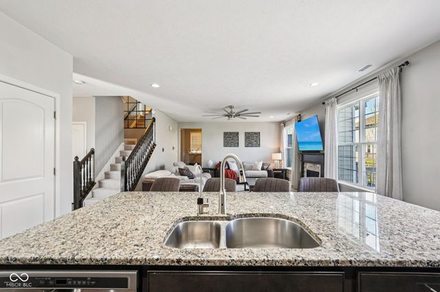 5788 Pebblebrooke Road, Whitestown, IN 46075