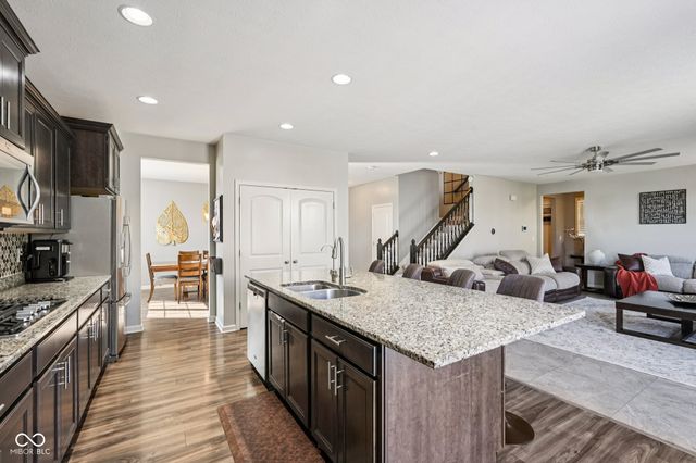 5788 Pebblebrooke Road, Whitestown, IN 46075