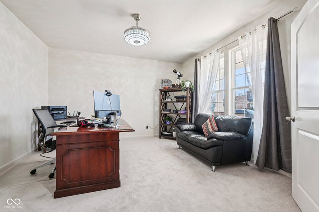 5788 Pebblebrooke Road, Whitestown, IN 46075