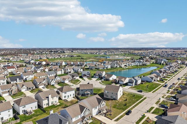 5788 Pebblebrooke Road, Whitestown, IN 46075