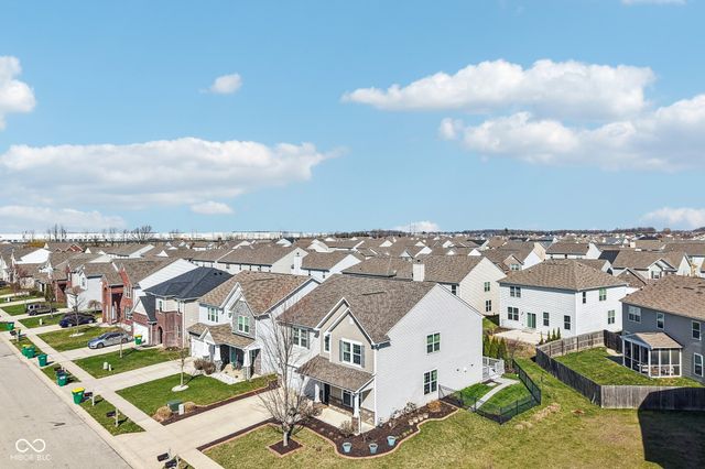 5788 Pebblebrooke Road, Whitestown, IN 46075