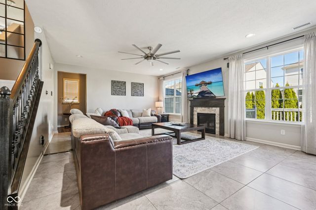 5788 Pebblebrooke Road, Whitestown, IN 46075